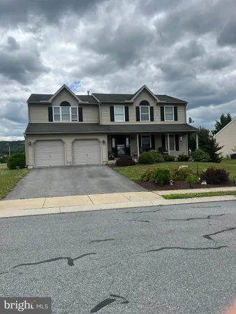 $460,000 | 4 Oswego Lane, Reading, PA 19605