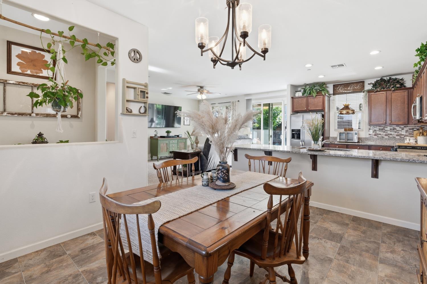 166 Rancho Santa Fe Drive Madera, CA 93638 - Photo 12 of 44