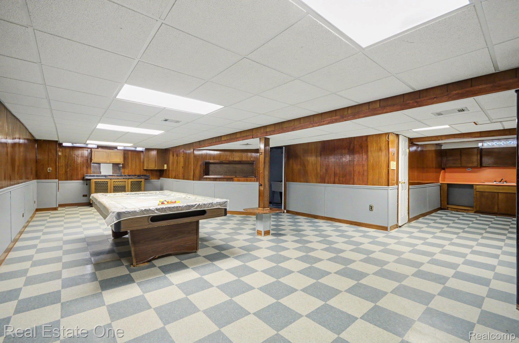 15064 Masonic Warren, MI 48088 - Photo 18 of 26 018_file_1914.jpg