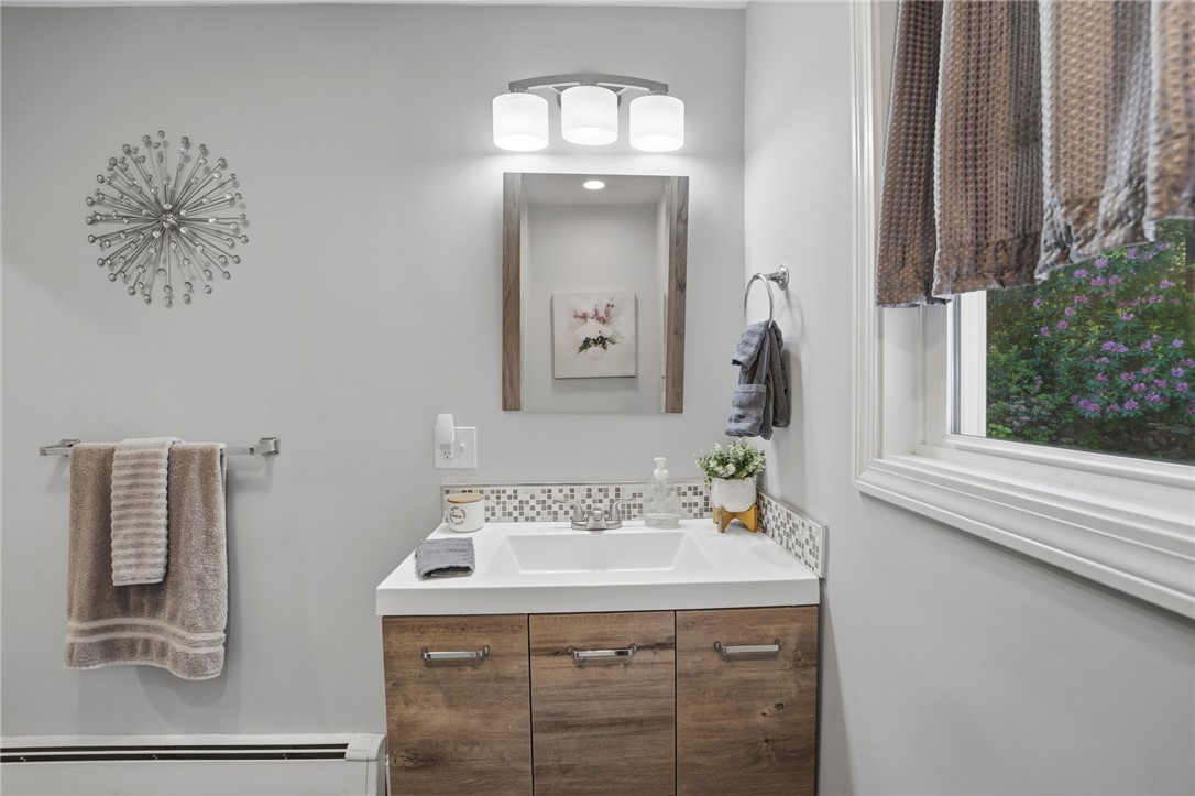 252 Wolf Rock Road Exeter, RI 02822 - Photo 21 of 50