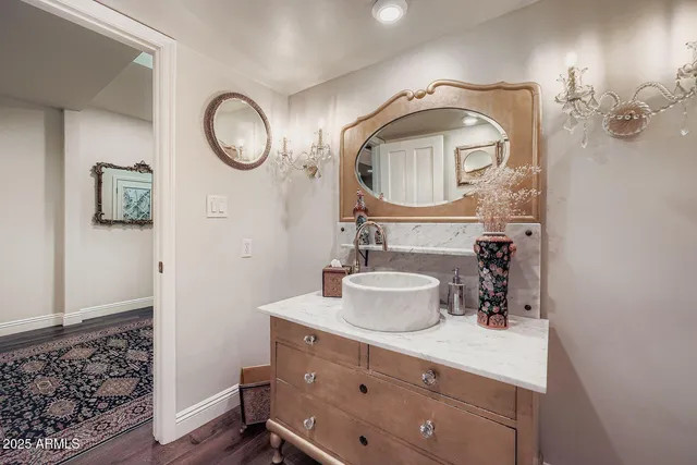 $1,100,000 | 77 East Missouri Avenue, Unit 27, Phoenix, AZ 85012