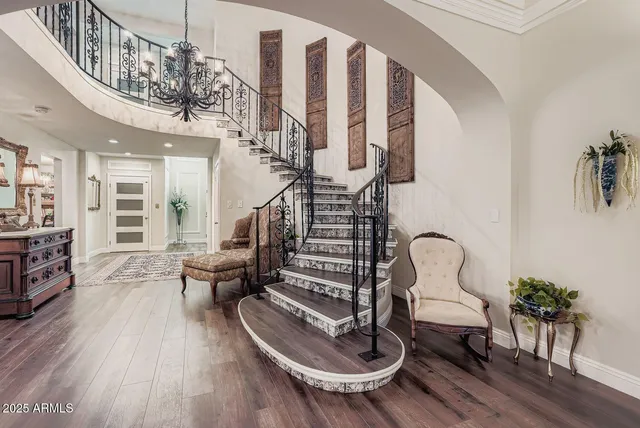 $1,100,000 | 77 East Missouri Avenue, Unit 27, Phoenix, AZ 85012