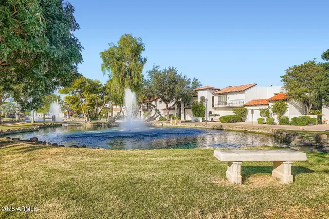 $1,100,000 | 77 East Missouri Avenue, Unit 27, Phoenix, AZ 85012