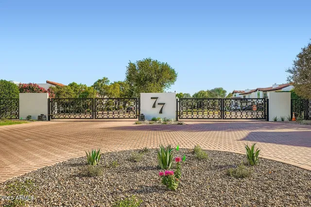$1,100,000 | 77 East Missouri Avenue, Unit 27, Phoenix, AZ 85012