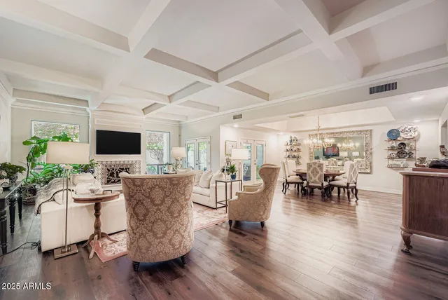 $1,100,000 | 77 East Missouri Avenue, Unit 27, Phoenix, AZ 85012