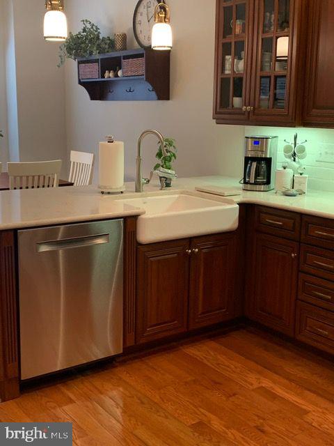 31 Sloan Road West Chester, PA 19382 - Photo 24 of 48 Farmer's sink