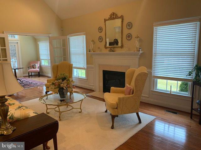 31 Sloan Road West Chester, PA 19382 - Photo 9 of 48 Living Room