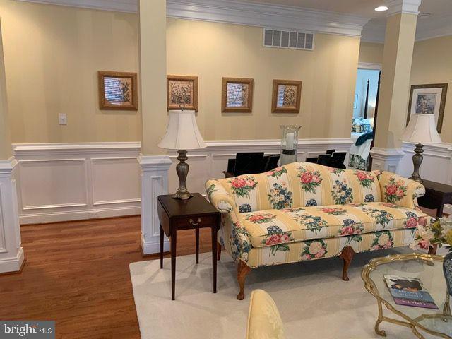 31 Sloan Road West Chester, PA 19382 - Photo 10 of 48 Living Room