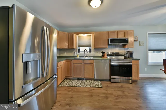 $374,900 | 601 Fourth Avenue, Croydon, PA 19021