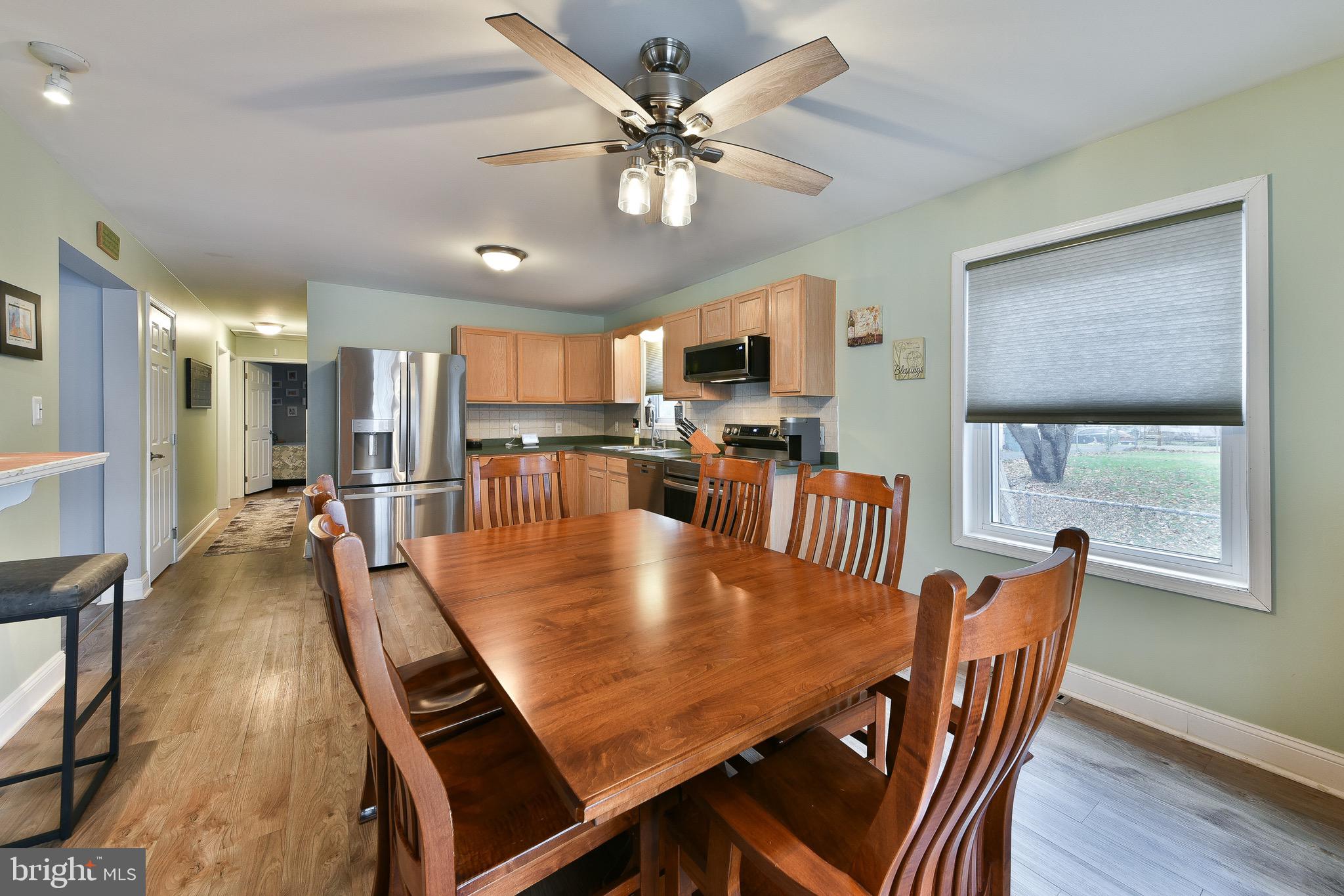 601 Fourth Avenue Croydon, PA 19021 - Photo 17 of 44 Large eat in kitchen