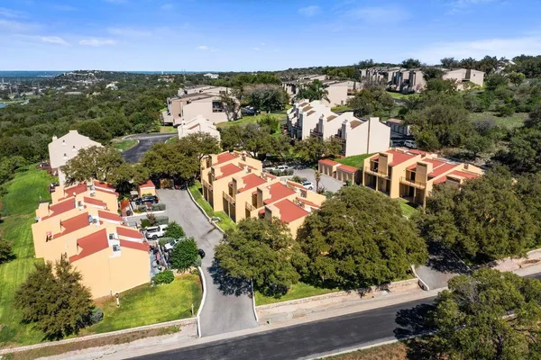 $269,000 | 402 Hi Stirrup, Horseshoe Bay, TX 78657
