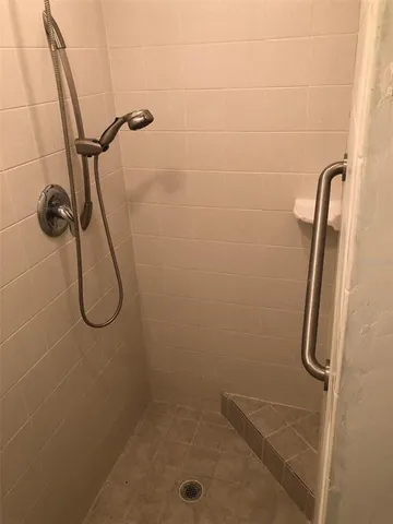 $1,900 | 4040 Northwest 19th Place, Gainesville, FL 32605