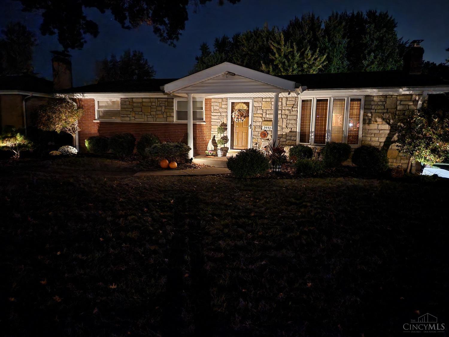 3442 Rocker Drive Cincinnati, OH 45239 - Photo 3 of 40