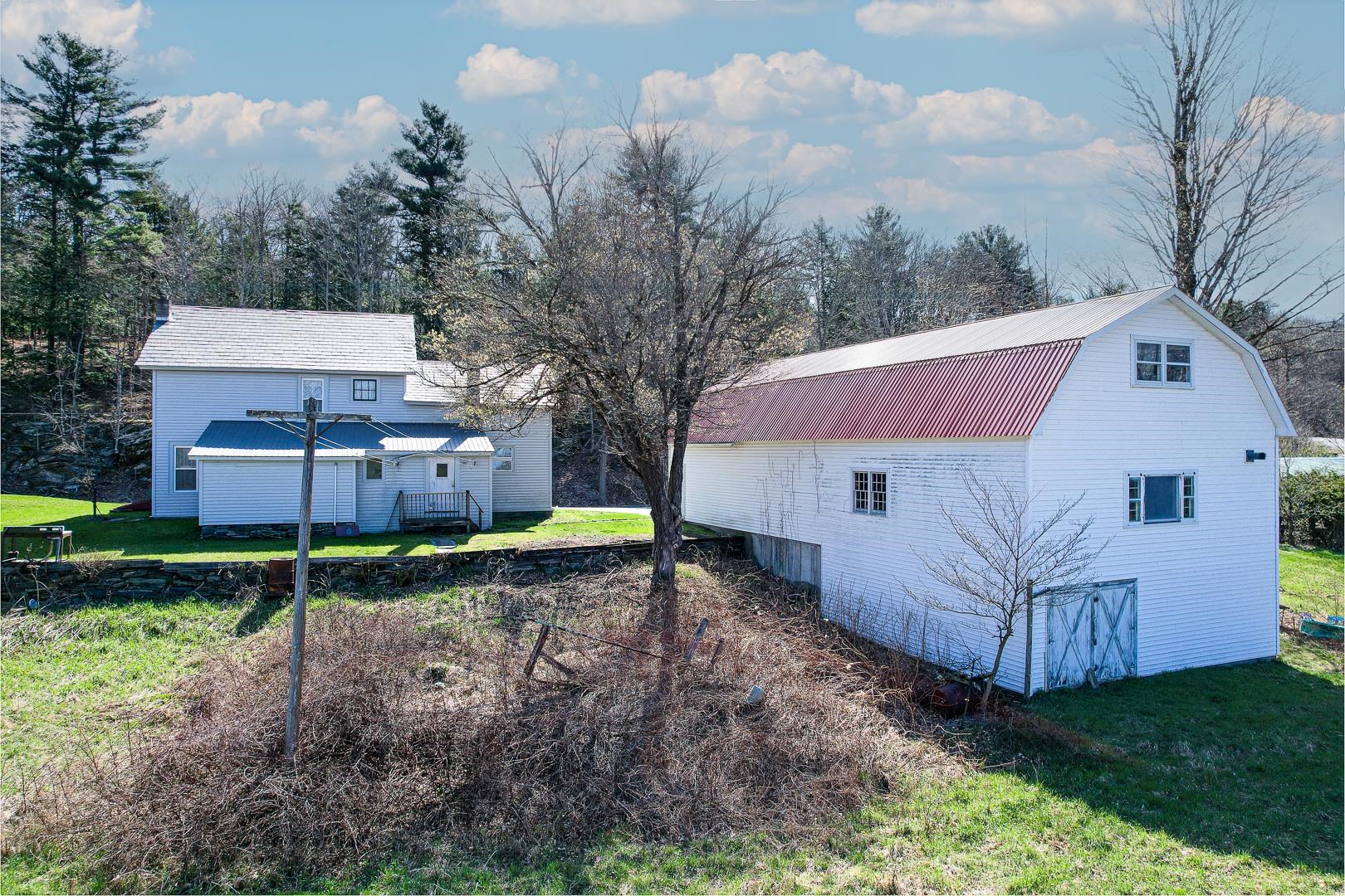 416 Upper Road Poultney, VT 05764 - Photo 7 of 31