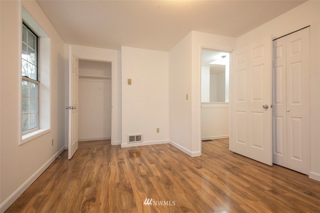 2155 Zylstra Road Oak Harbor, WA 98277 - Photo 17 of 40 Gallery Image 17