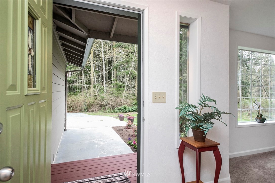 2155 Zylstra Road Oak Harbor, WA 98277 - Photo 3 of 40 Gallery Image 3