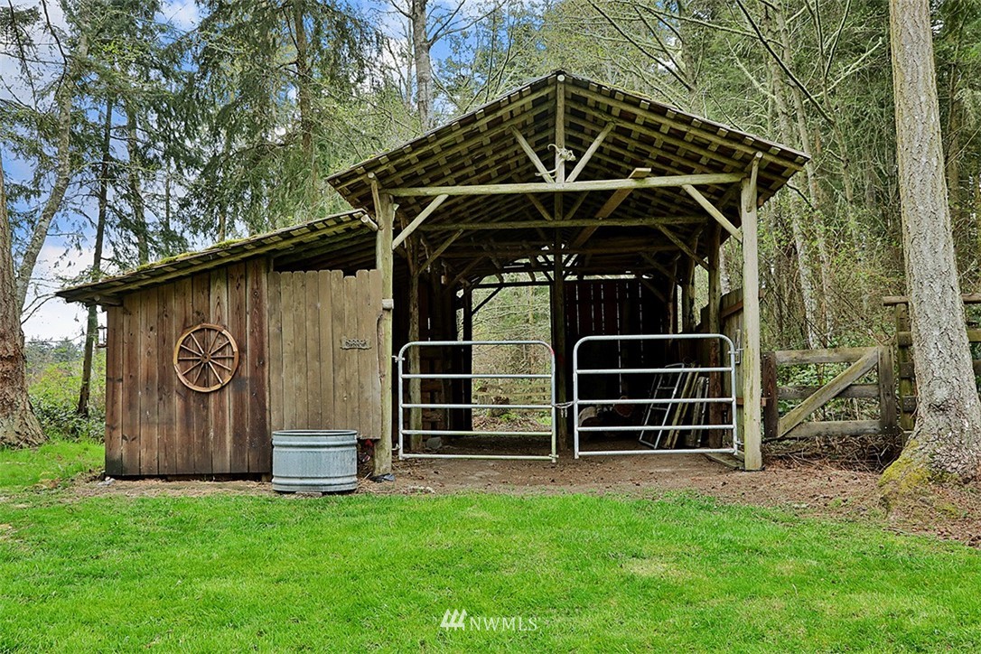 2155 Zylstra Road Oak Harbor, WA 98277 - Photo 26 of 40 Gallery Image 26