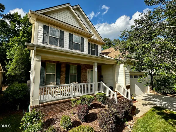 $800,000 | 202 Briarfield Drive, Apex, NC 27502