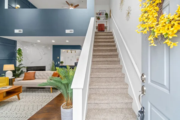 a view of entryway and hall