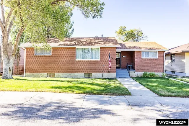 $219,000 | 1408 Collins Street, Rock Springs, WY 82901