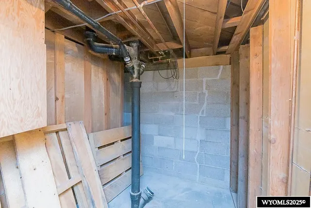 $219,000 | 1408 Collins Street, Rock Springs, WY 82901