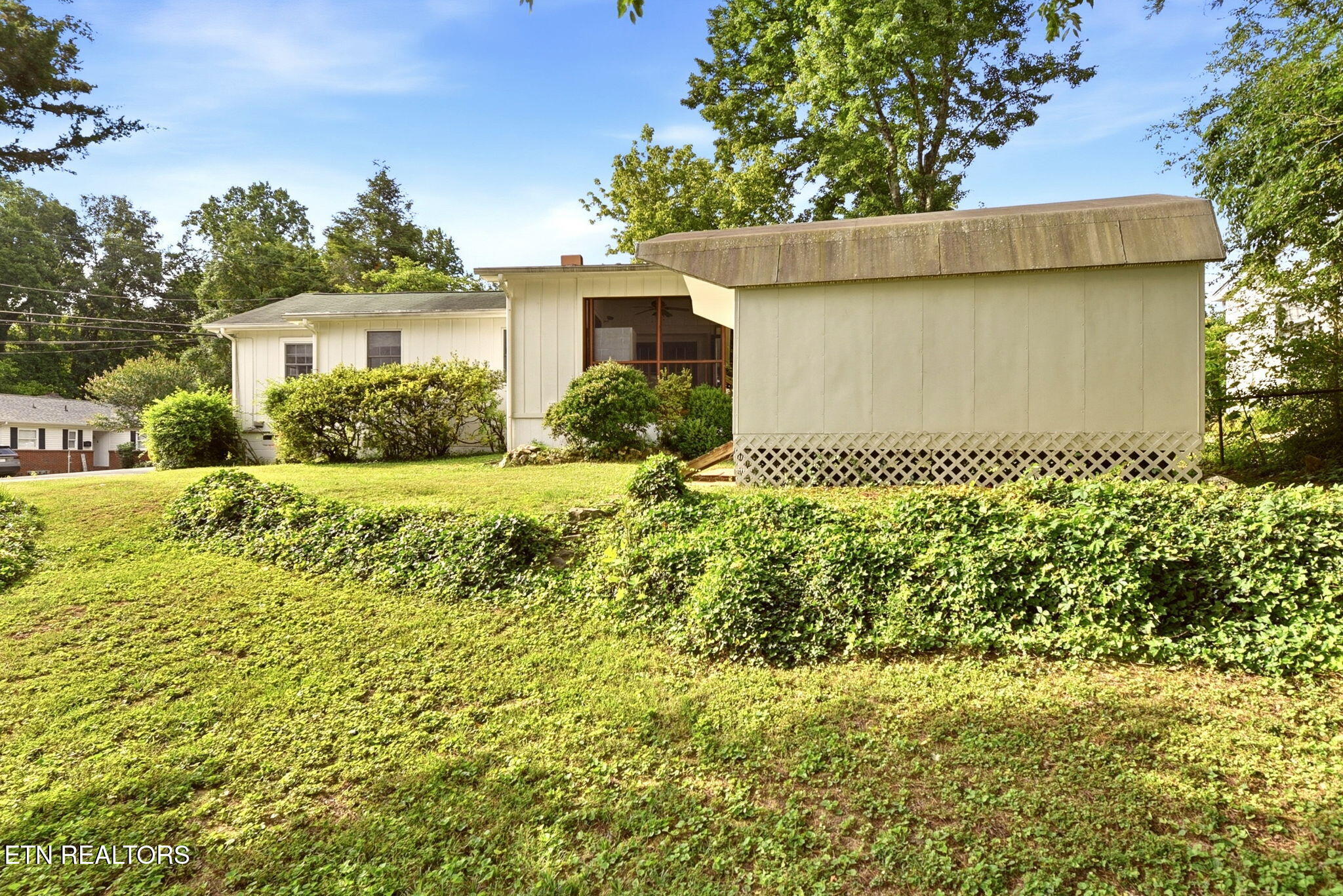 50 Outer Drive Oak Ridge, TN 37830 - Photo 31 of 33 31-web-or-mls-Outer50 (7)