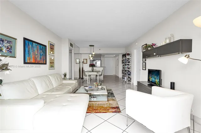 $5,800 | 9455 Collins Avenue, Unit 603, Surfside, FL 33154