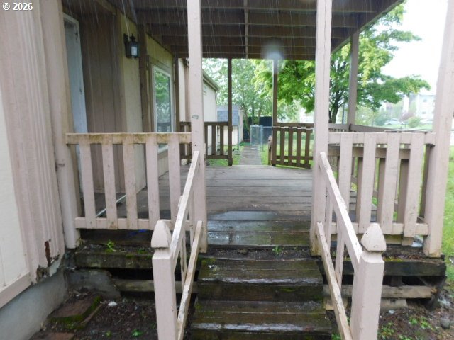 406 Chicago Street Northeast Albany, OR 97321 - Photo 4 of 19