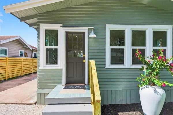 a house view with a outdoor space