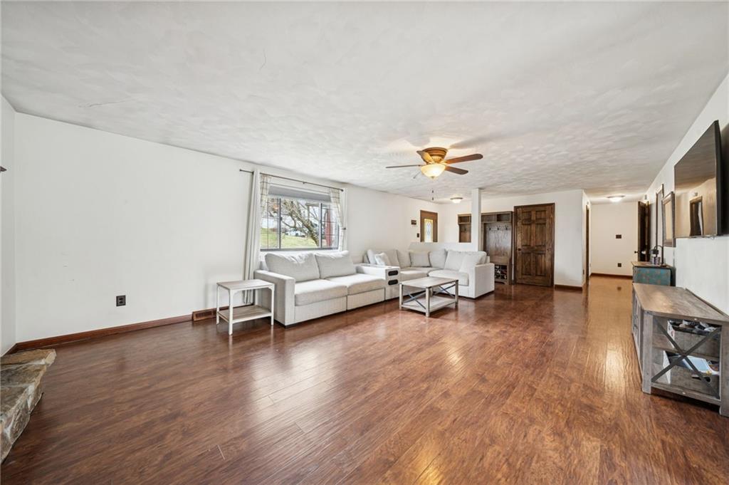 3029 Main Street Claridge, PA 15623 - Photo 5 of 34