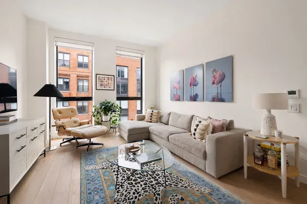 $1,340,000 | 215 North 10th Street, Unit 4E | Williamsburg