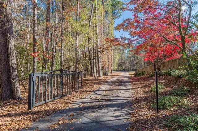 $1,750,000 | 5752 West Phillips Mill Road, Douglasville, GA 30135