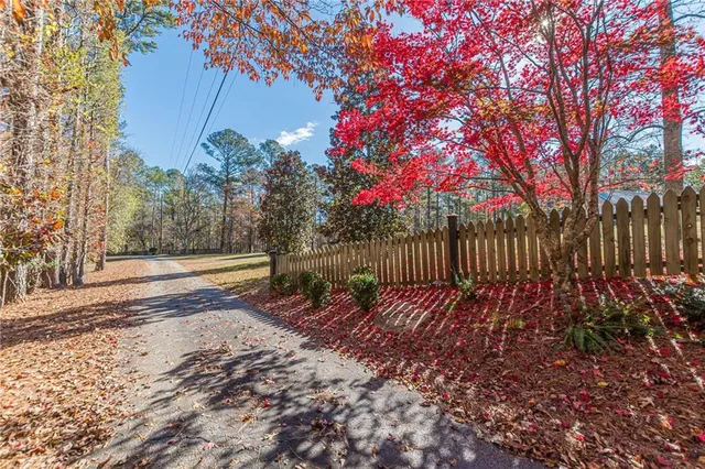 $1,750,000 | 5752 West Phillips Mill Road, Douglasville, GA 30135