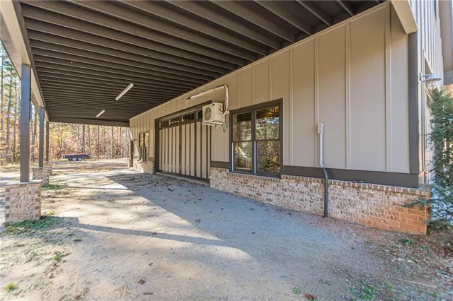 $1,750,000 | 5752 West Phillips Mill Road, Douglasville, GA 30135