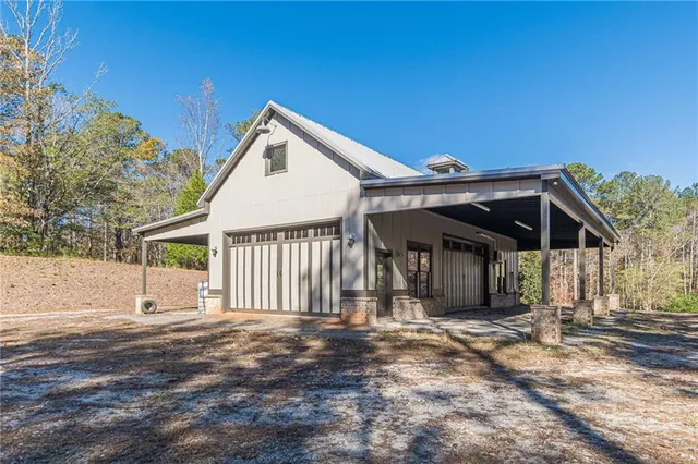 $1,750,000 | 5752 West Phillips Mill Road, Douglasville, GA 30135