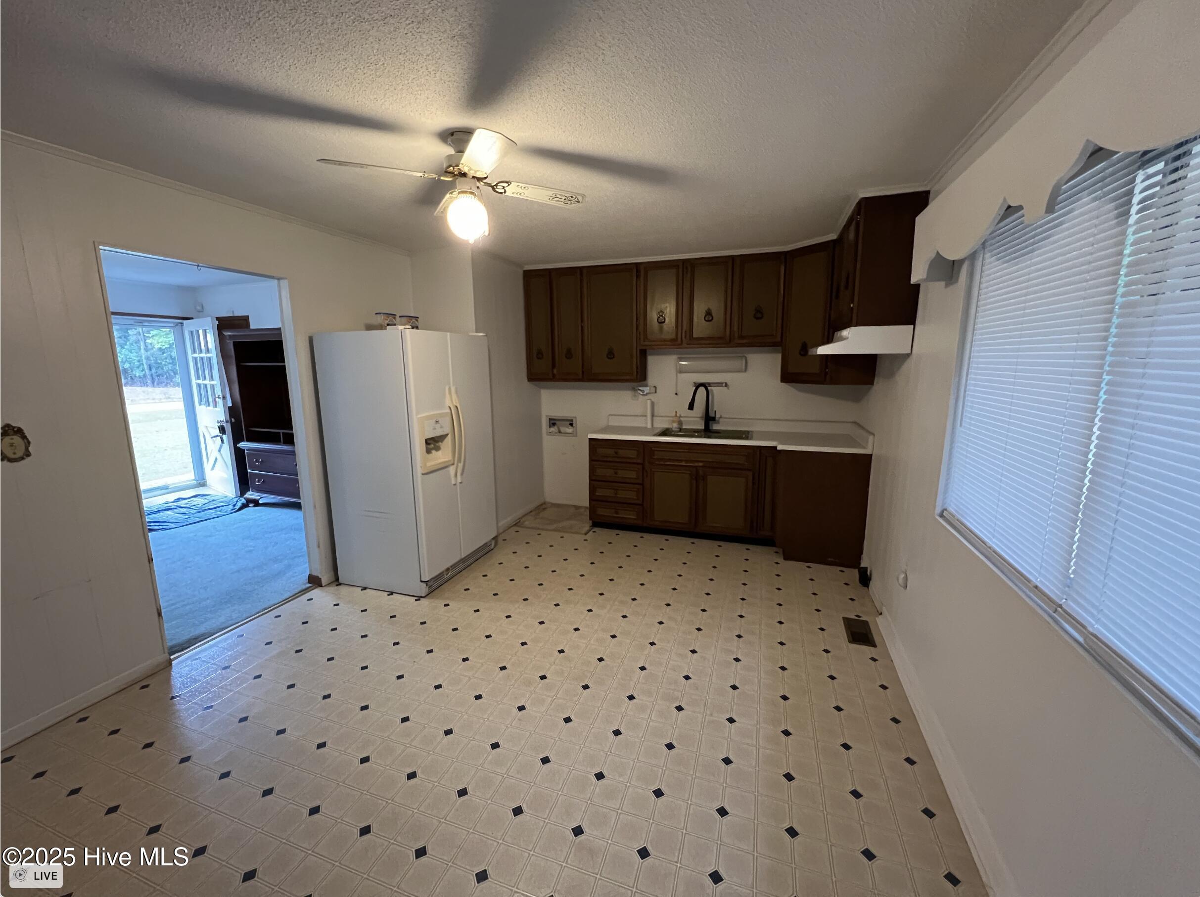 471 John Mark Road Clinton, NC 28328 - Photo 5 of 18 Screen Shot 2025-10-29 at 11.37.44 AM