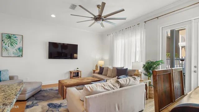 $698,999 | 7822 Thomas Drive, Panama City Beach, FL 32408