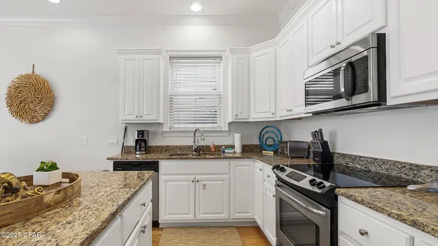 $698,999 | 7822 Thomas Drive, Panama City Beach, FL 32408