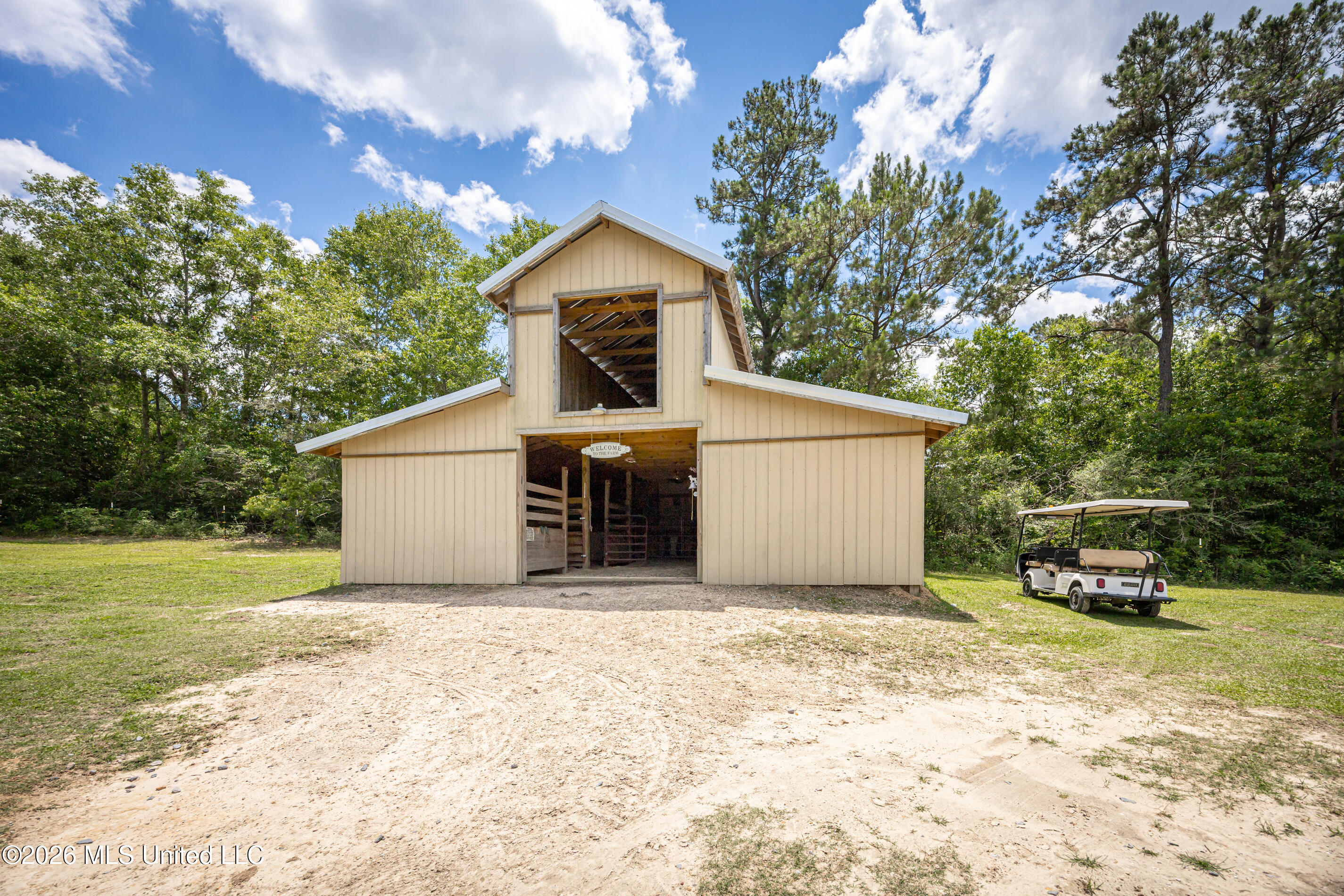 21510 Yankee Town Road Saucier, MS 39574 - Photo 21 of 104 IMG_8070