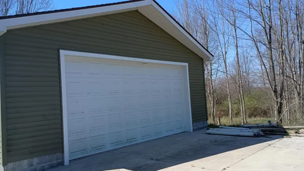 $1,000,000 | 3607 East Hansen Road, Custer, MI 49405