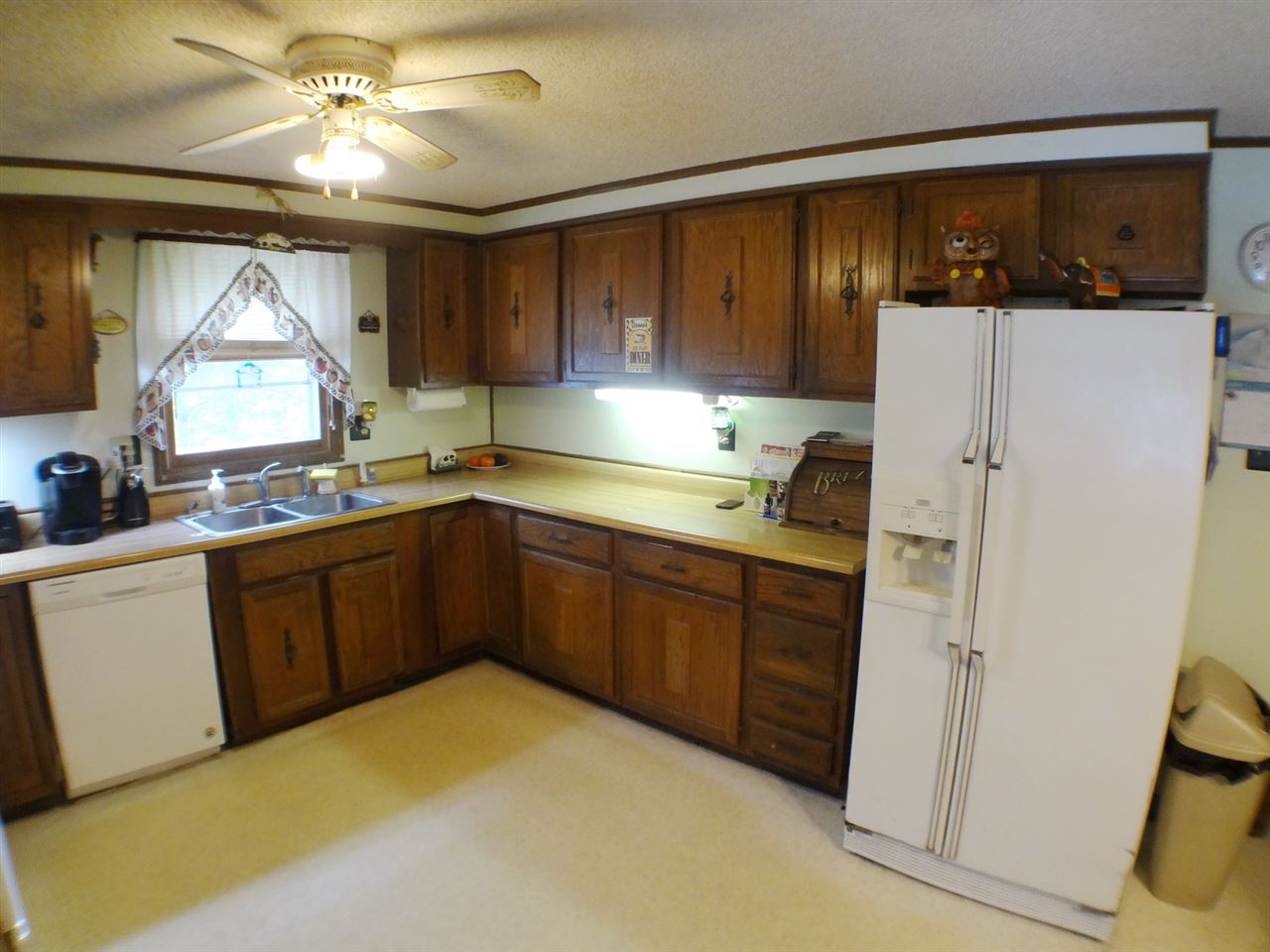 1437 Mt Eustis Road Littleton, NH 03561 - Photo 2 of 31