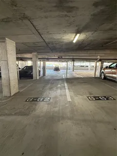 a view of a parking area