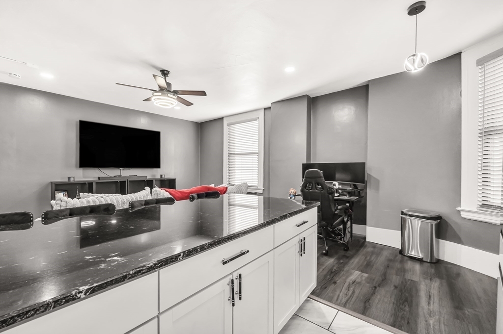 140 Chestnut Street, Unit 706 Springfield, MA 01103 - Photo 7 of 22