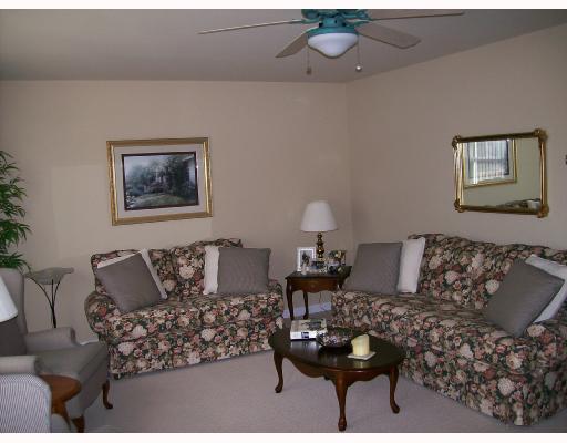 3006 Valley Road Mercer, PA 16137 - Photo 4 of 17 Living Room.