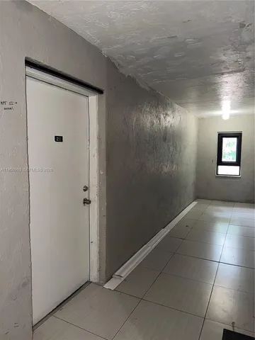 $1,500 | 7640 Kimberly Boulevard, Unit 2I, North Lauderdale, FL 33068