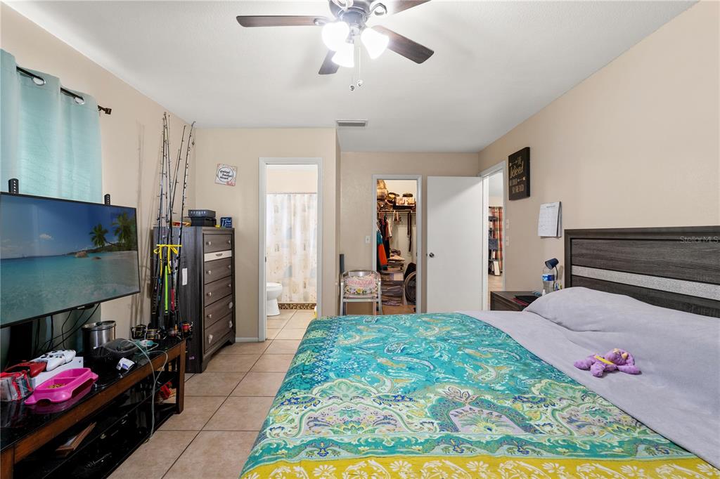 7340 Isle Drive Port Richey, FL 34668 - Photo 7 of 25 Gallery Image 7