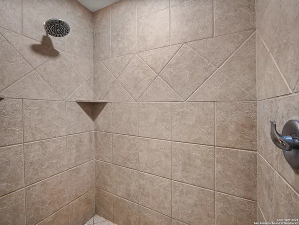 $359,900 | 312 Edgehill Drive, Pleasanton, TX 78064