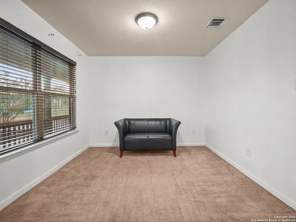 $359,900 | 312 Edgehill Drive, Pleasanton, TX 78064