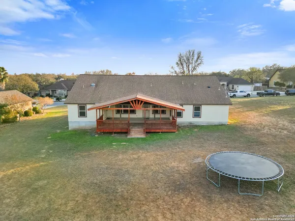 $359,900 | 312 Edgehill Drive, Pleasanton, TX 78064