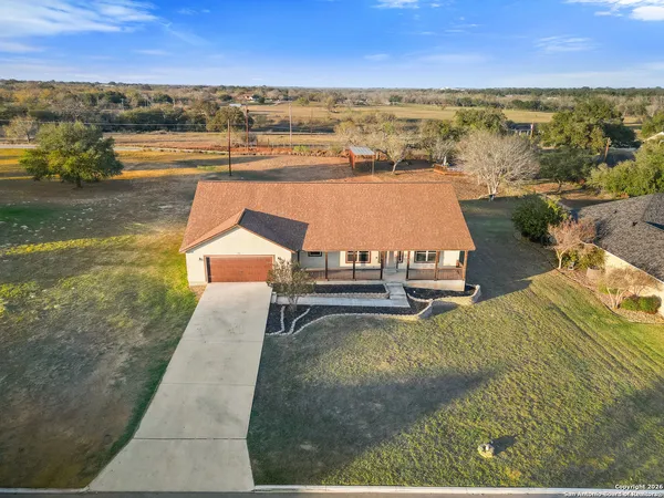 $359,900 | 312 Edgehill Drive, Pleasanton, TX 78064